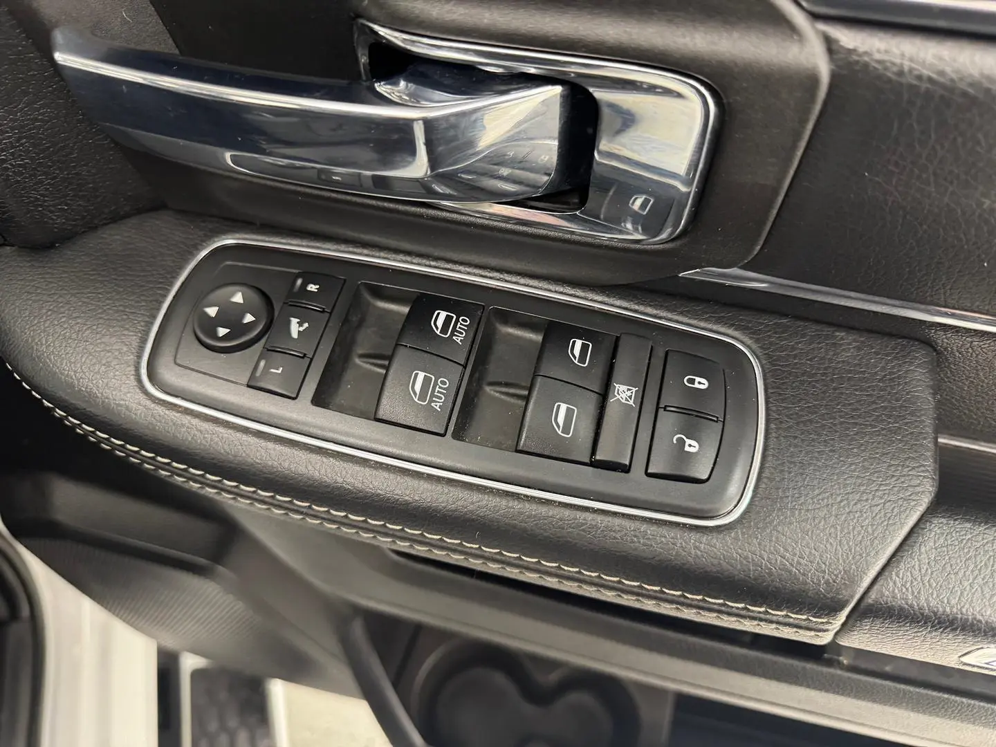 2020 RAM 1500 Gallery Image 17
