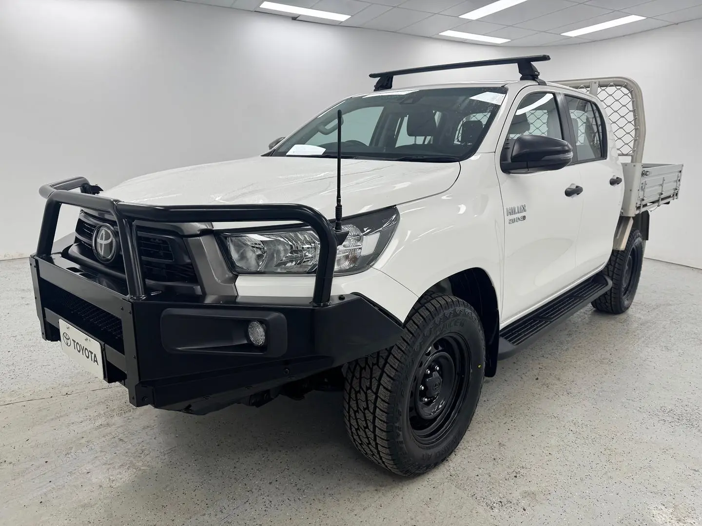 2022 Toyota Hilux Gallery Image 6
