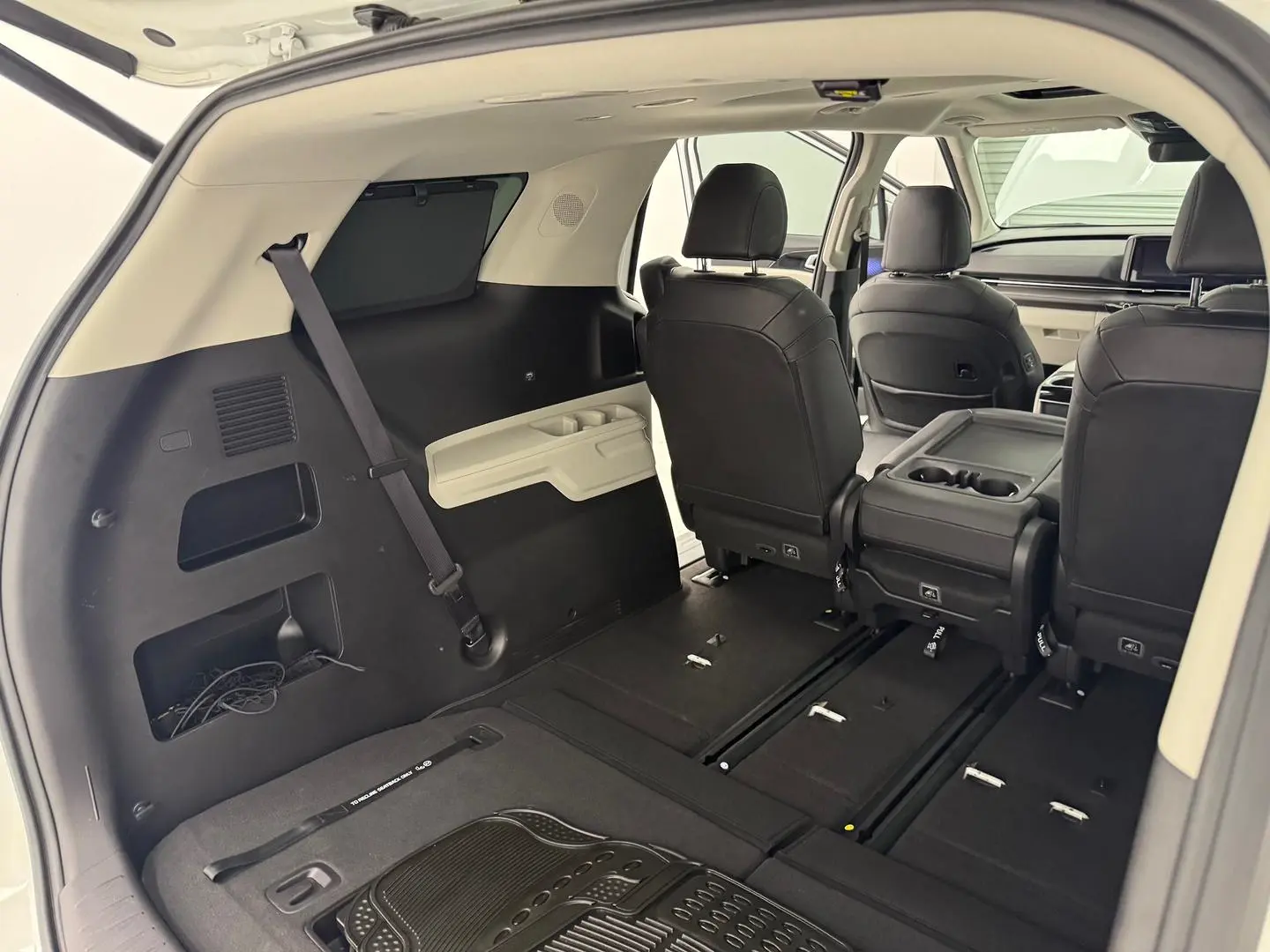 2023 Kia Carnival Gallery Image 27