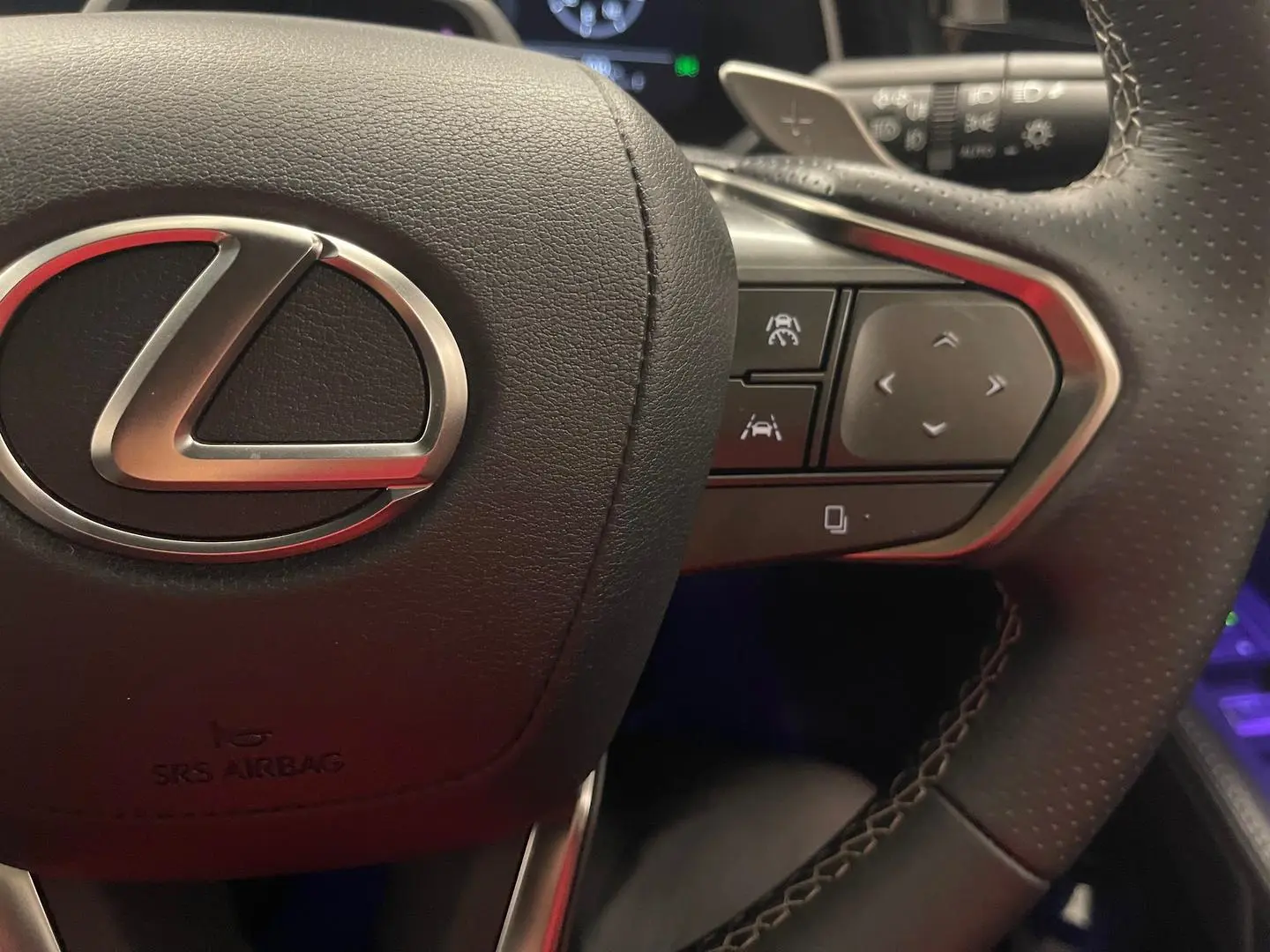 2025 Lexus RX Gallery Image 34