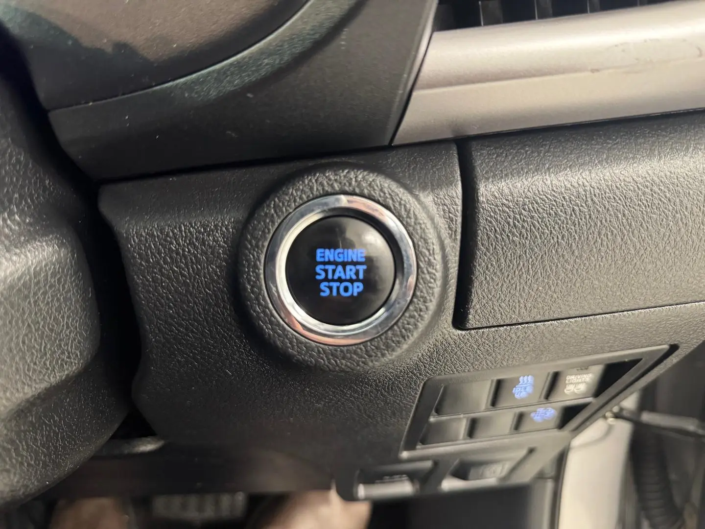 2018 Toyota Hilux Gallery Image 26