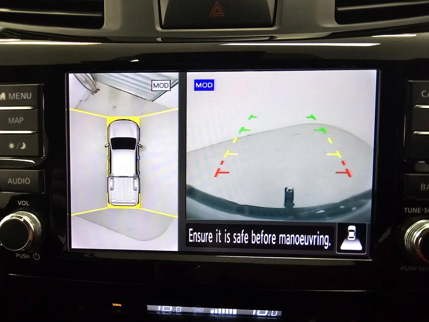 2021 Nissan Navara Gallery Image 29