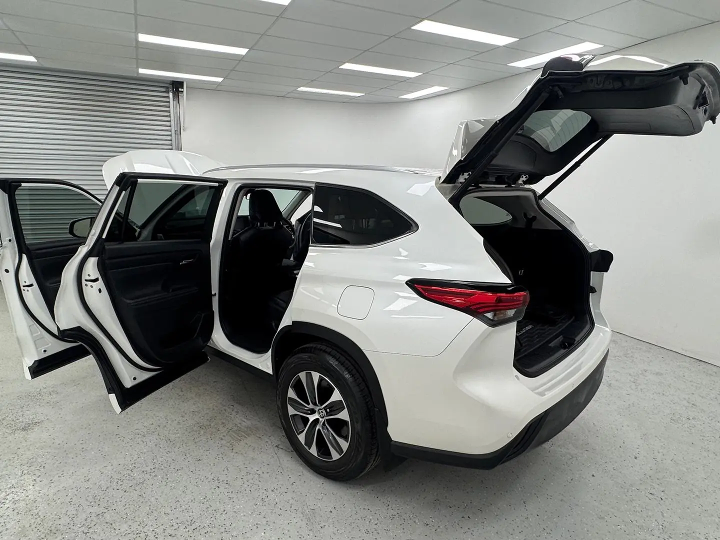 2021 Toyota Kluger Gallery Image 10