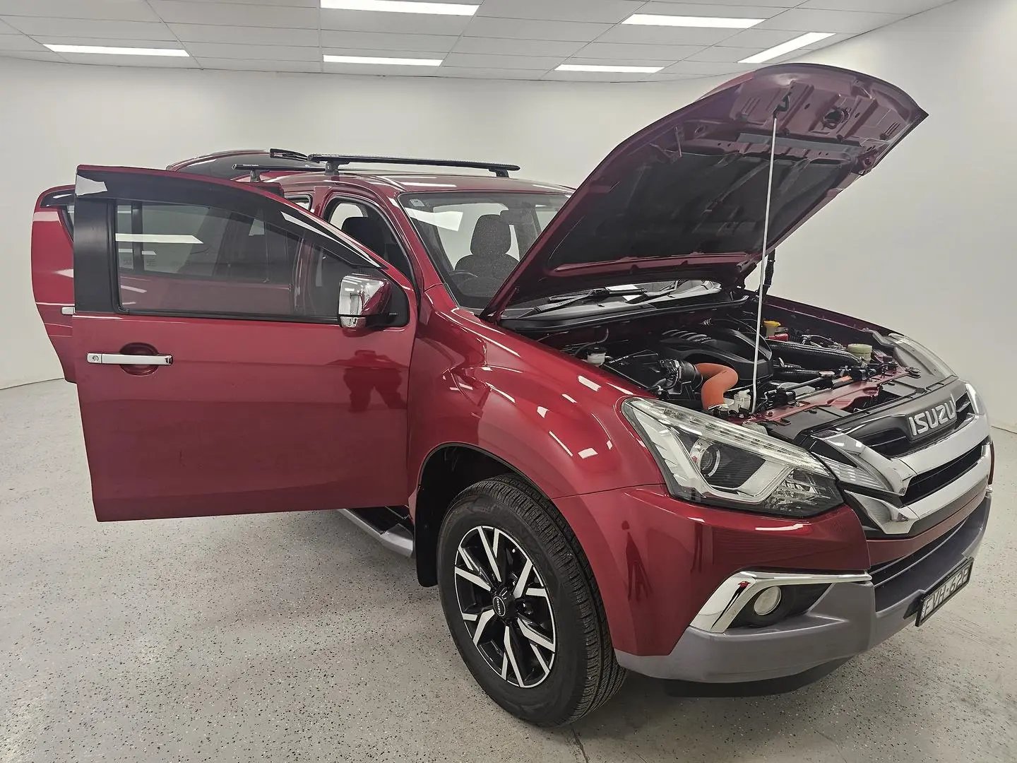 2020 Isuzu MU-X Gallery Image 26