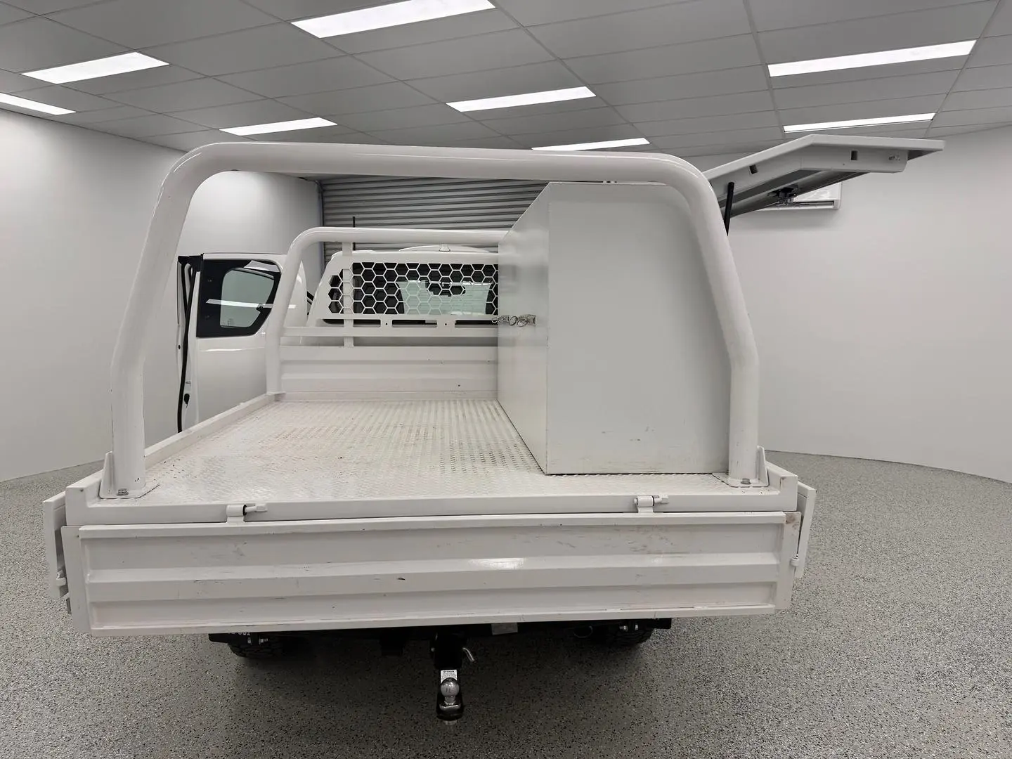 2024 Toyota Hilux Gallery Image 13