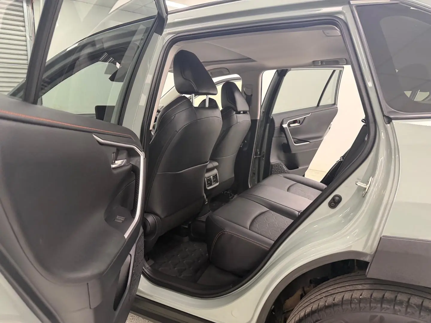 2023 Toyota RAV4 Gallery Image 11