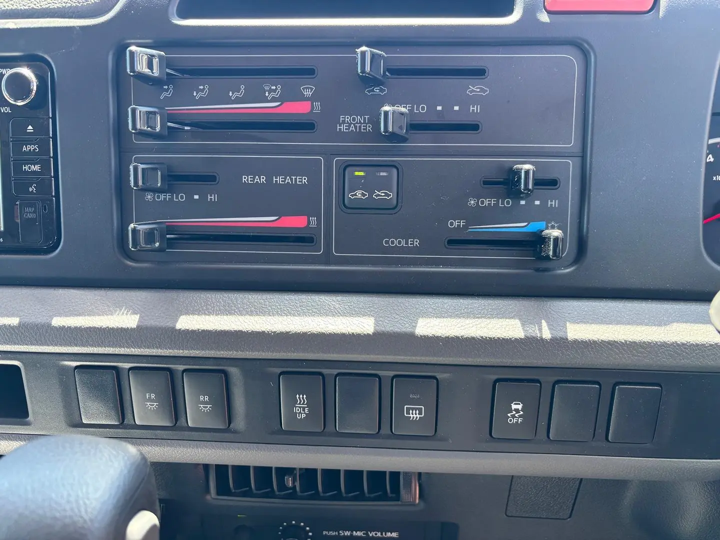 2025 Toyota Coaster Gallery Image 12