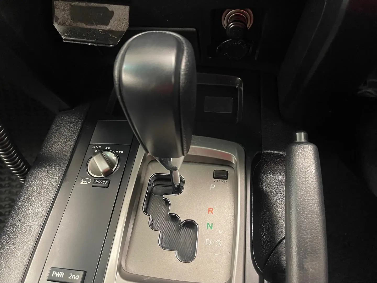 2010 Toyota Landcruiser Gallery Image 27