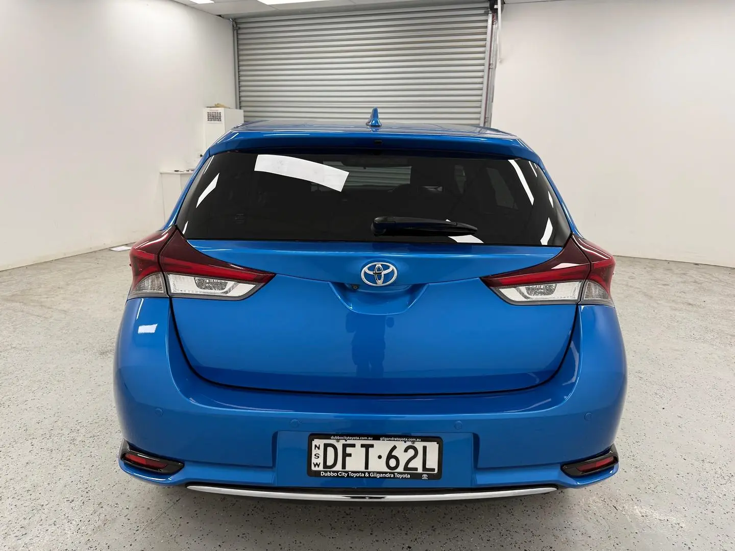 2016 Toyota Corolla Gallery Image 4