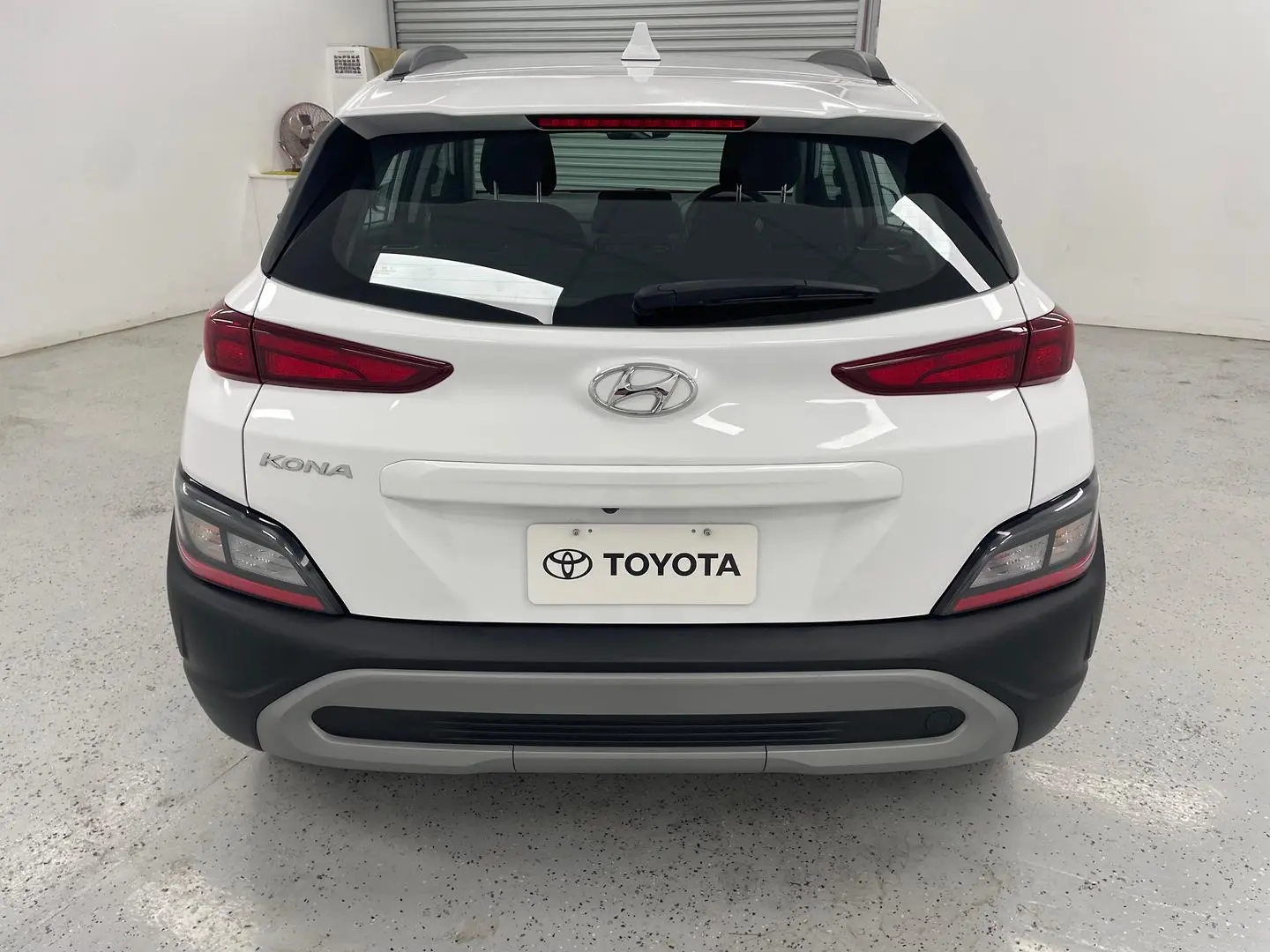 2023 Hyundai Kona Gallery Image 4