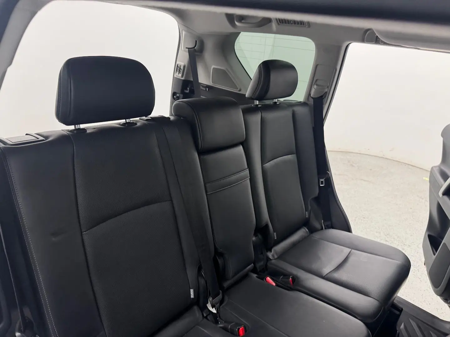 2021 Toyota Landcruiser Prado Gallery Image 25