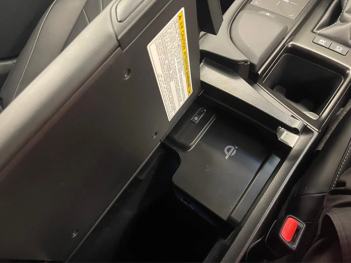 2021 Lexus ES Gallery Image 31