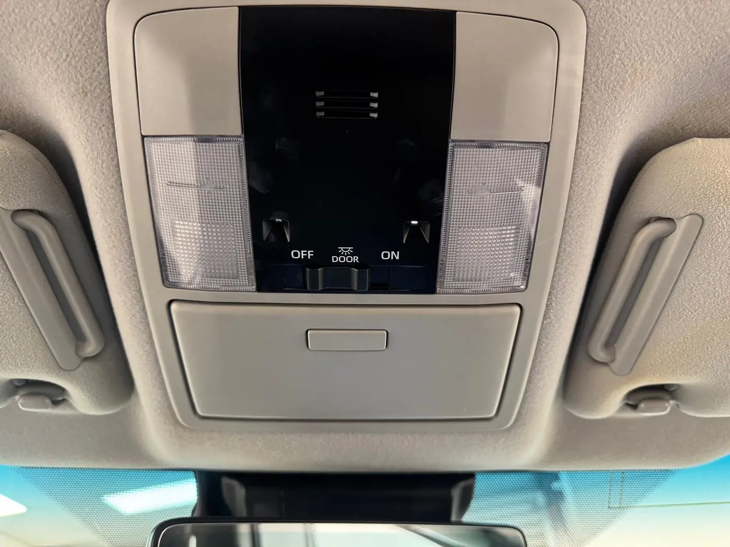 2023 Toyota Landcruiser Prado Gallery Image 25