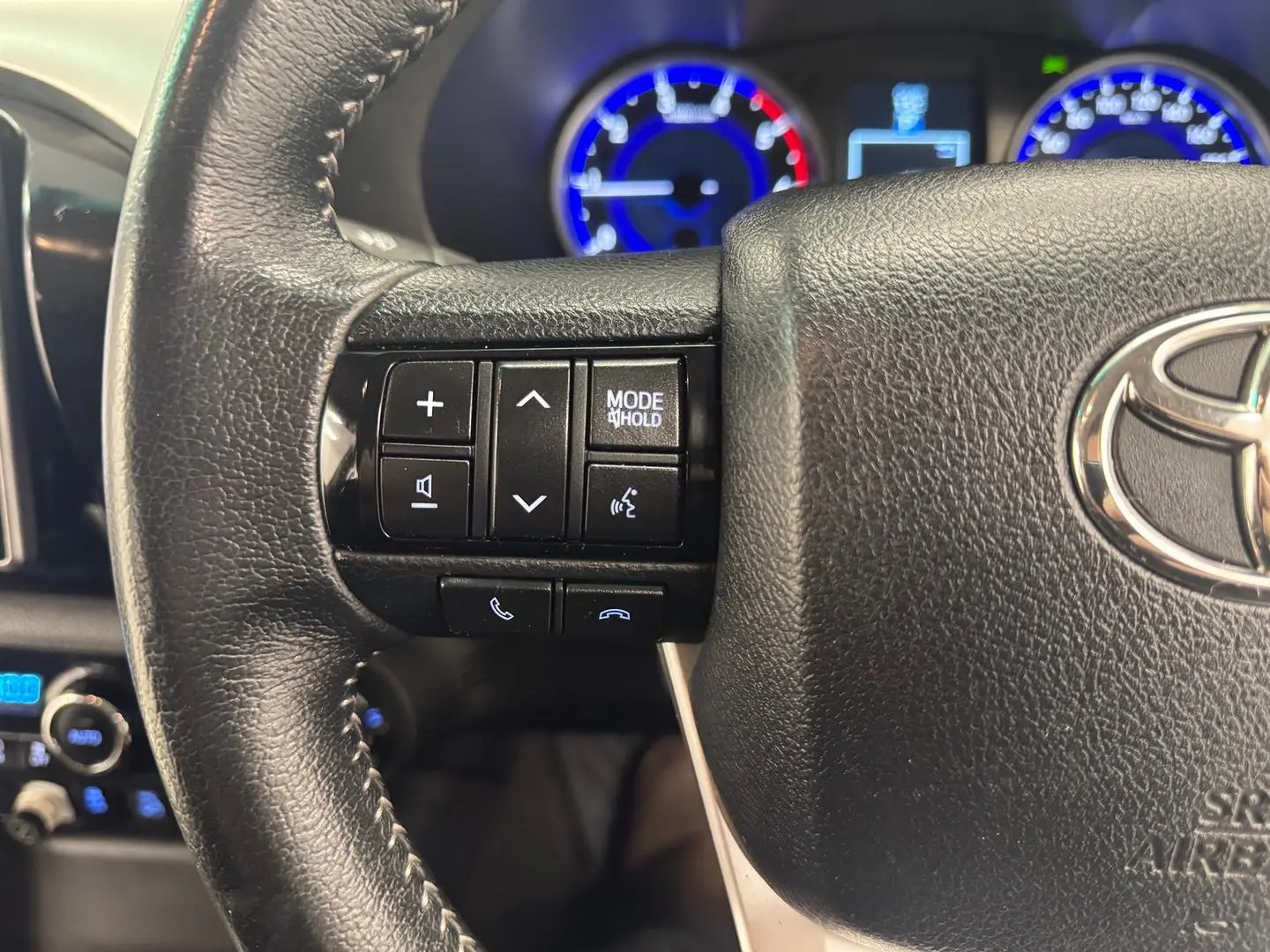 2018 Toyota Hilux Gallery Image 19