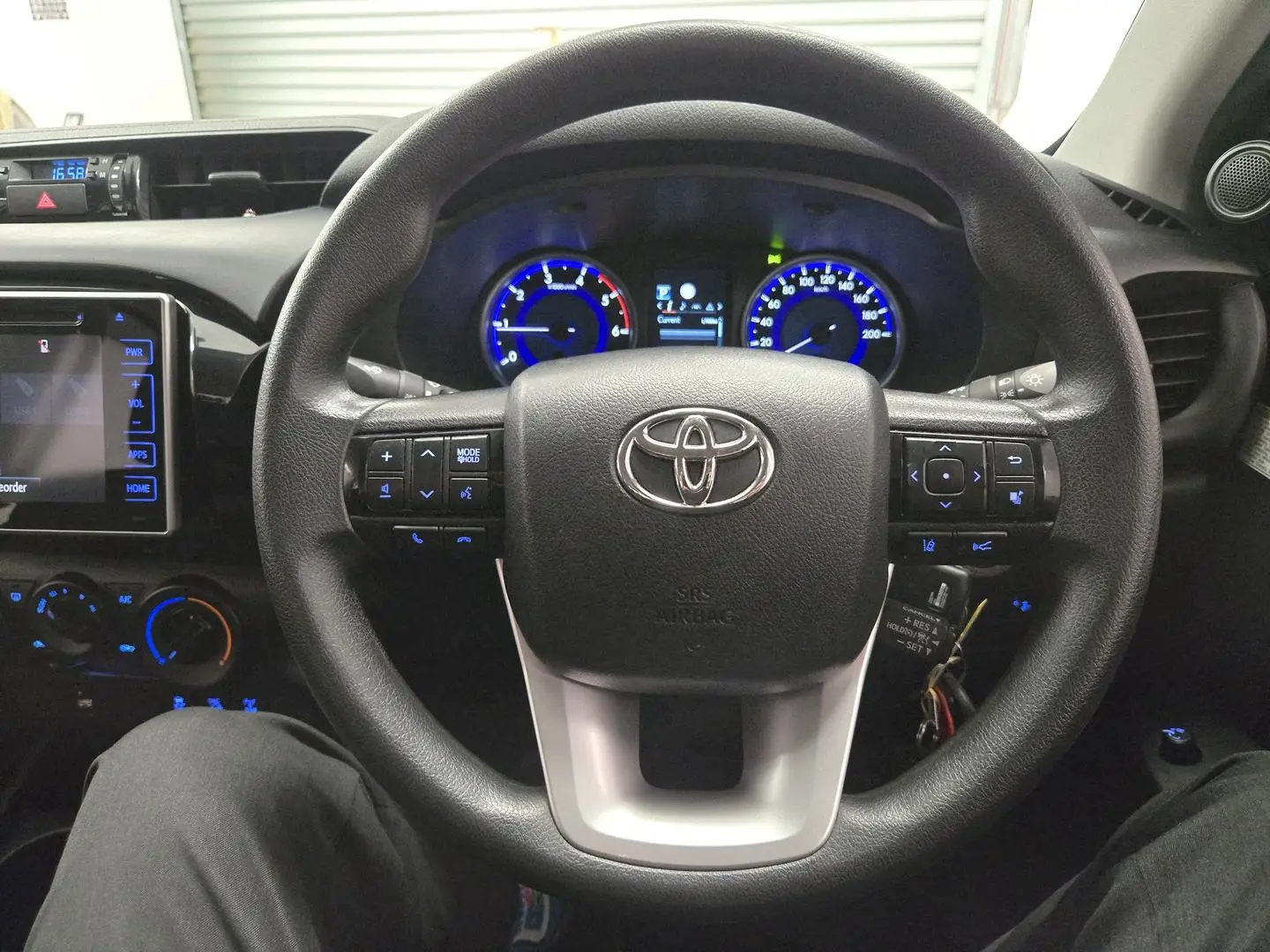 2019 Toyota Hilux Gallery Image 25