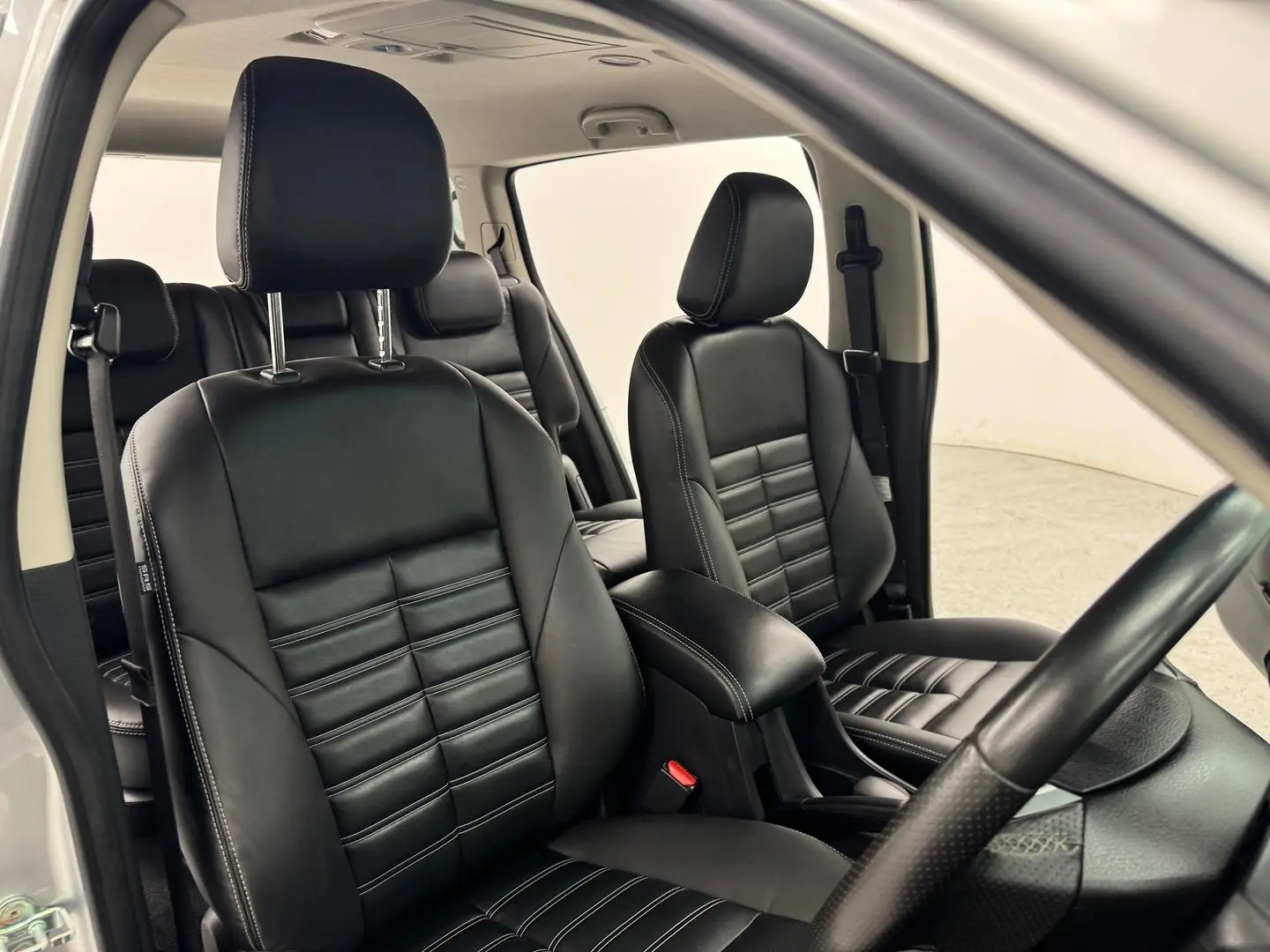 2018 Isuzu MU-X Gallery Image 23