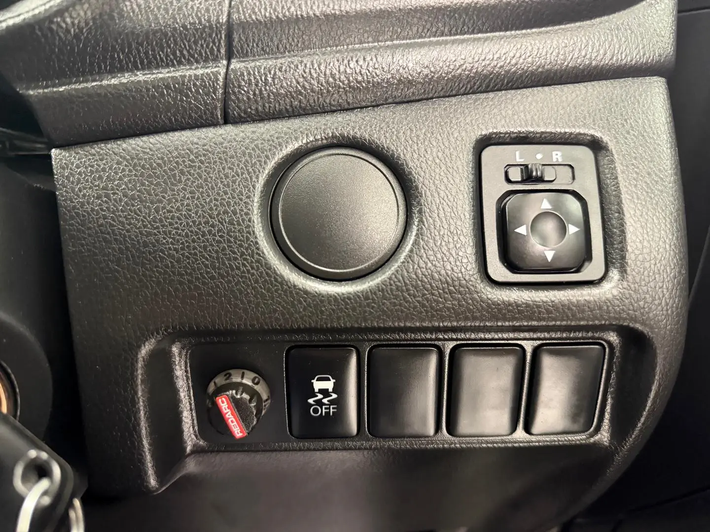 2022 Mitsubishi Triton Gallery Image 24