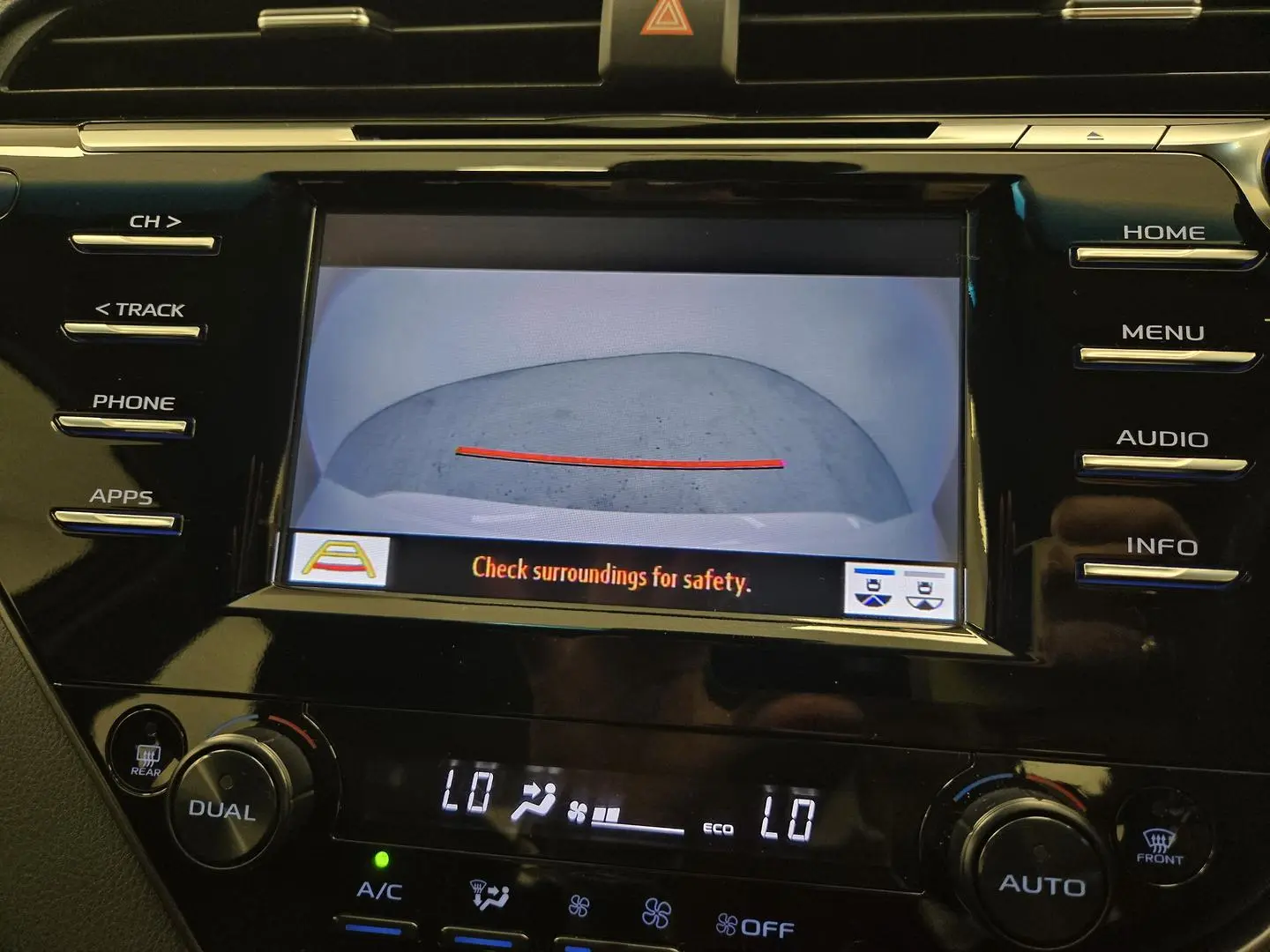 2019 Toyota Camry Gallery Image 36