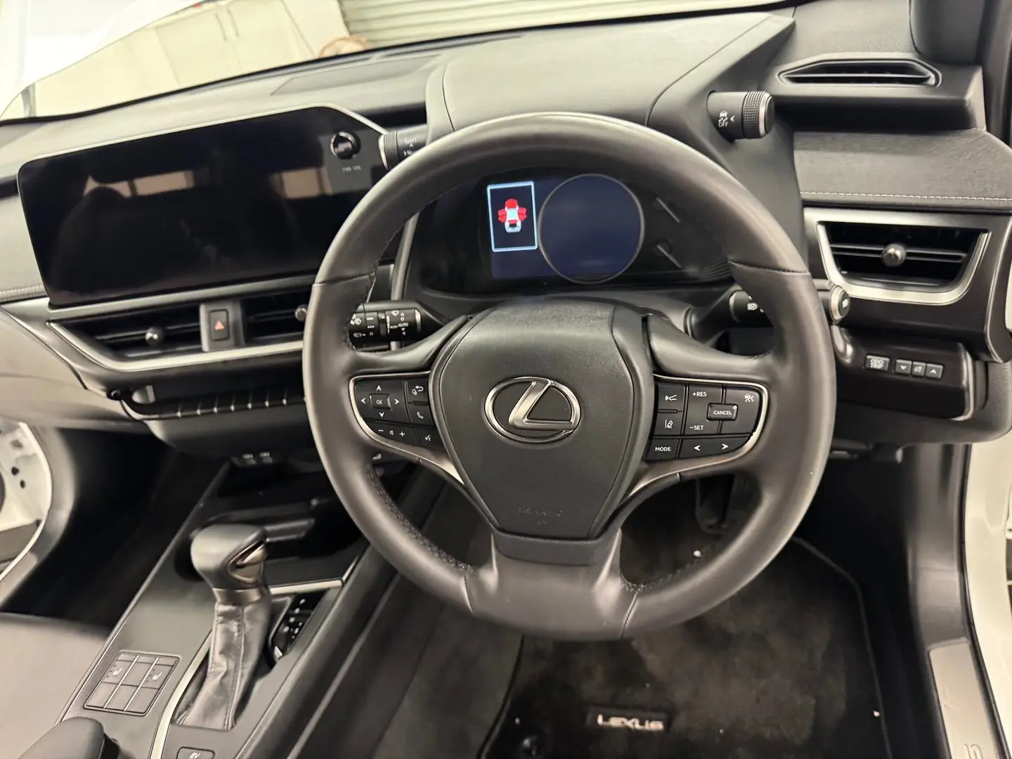 2023 Lexus UX Gallery Image 18