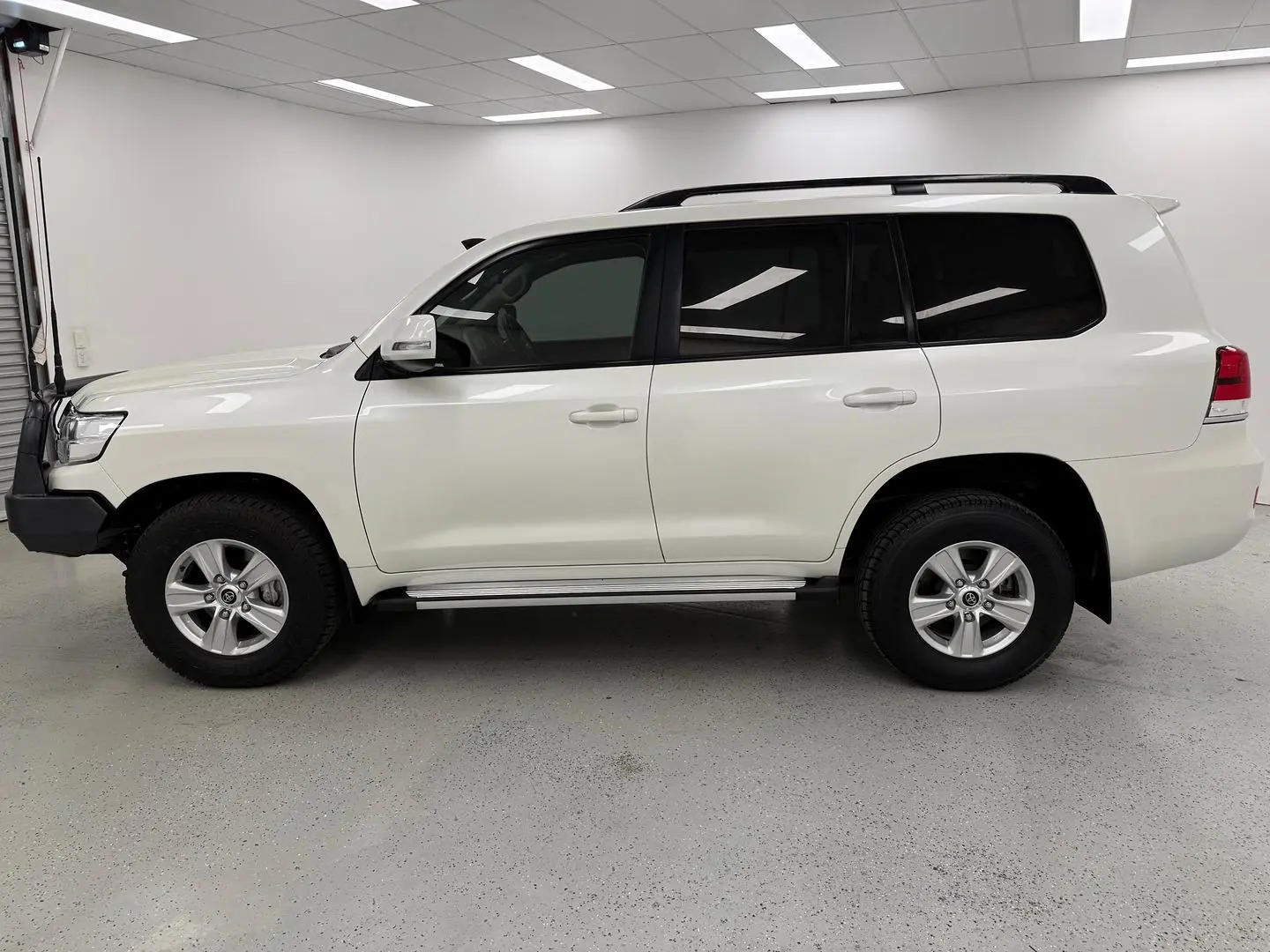 2021 Toyota Landcruiser Gallery Image 6