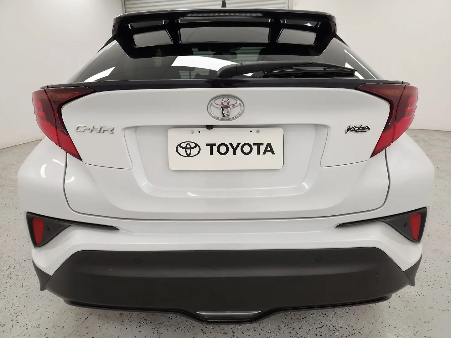 2022 Toyota C-HR Gallery Image 4