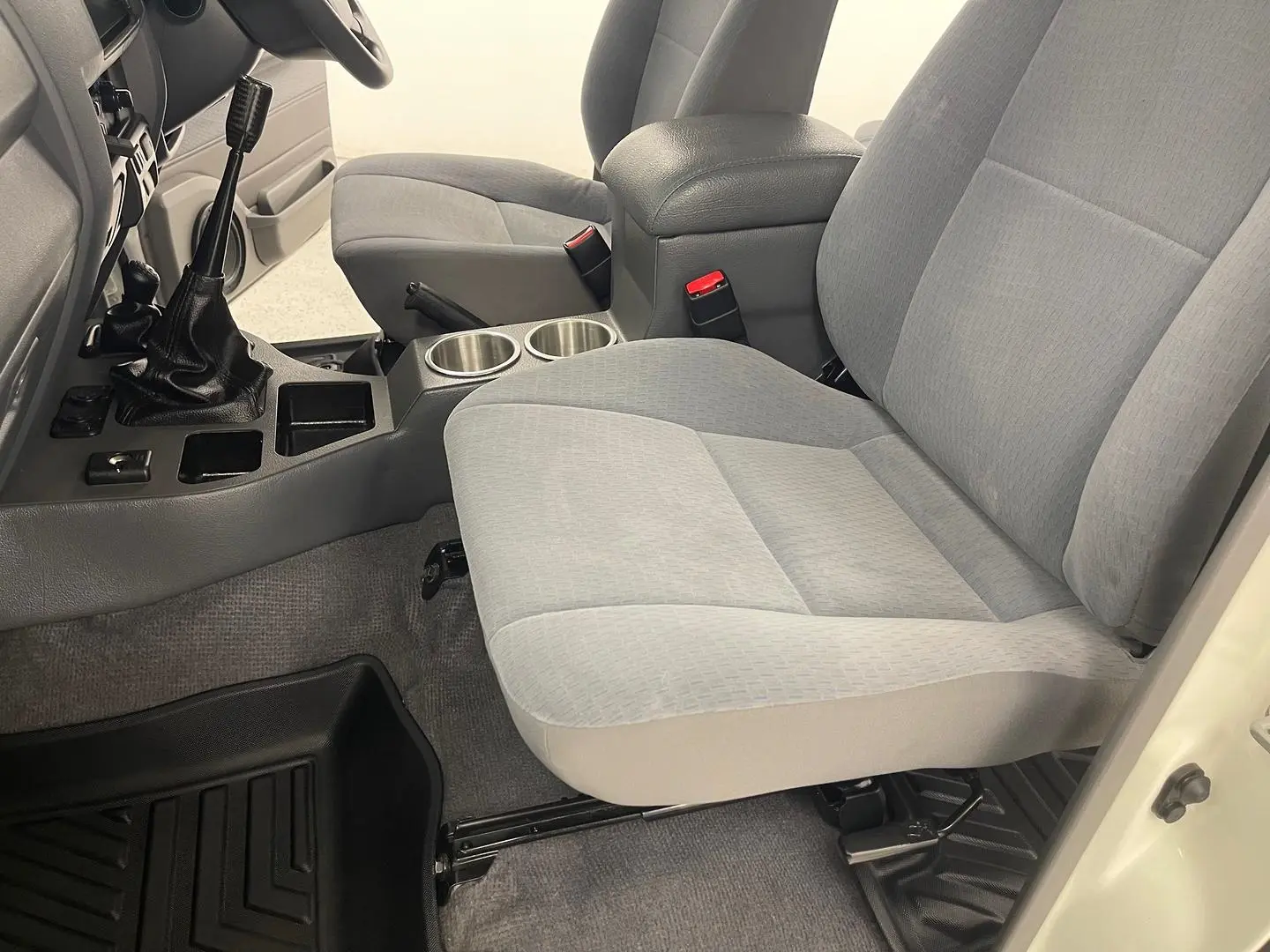 2020 Toyota Landcruiser Gallery Image 19