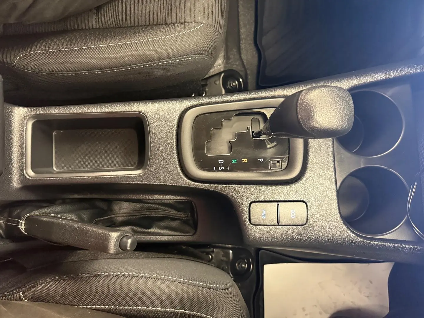 2024 Toyota Hilux Gallery Image 32