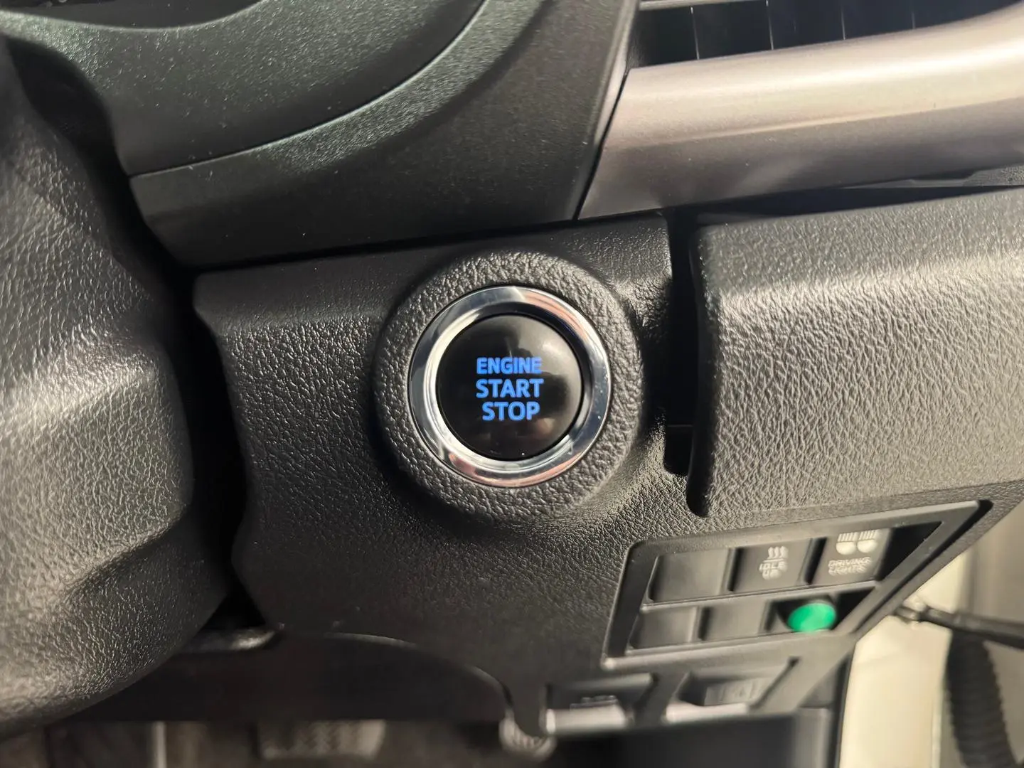 2018 Toyota Hilux Gallery Image 21