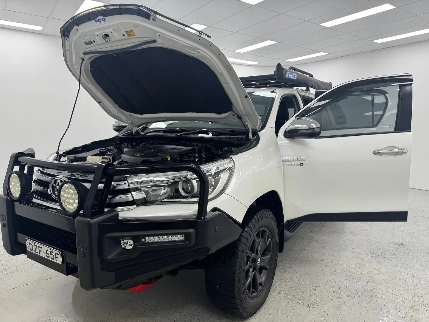 2018 Toyota Hilux Gallery Image 13