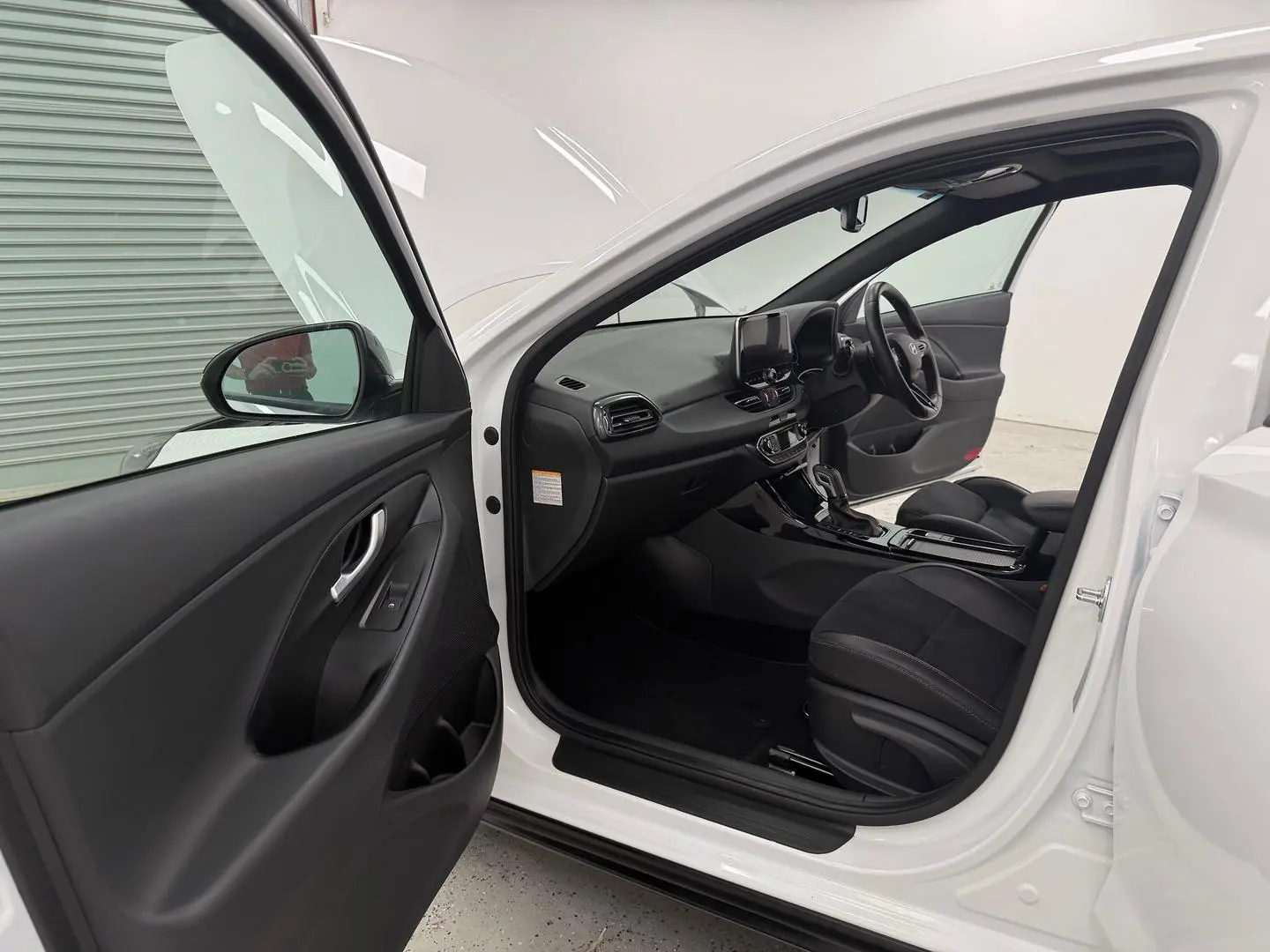 2024 Hyundai i30 Gallery Image 10