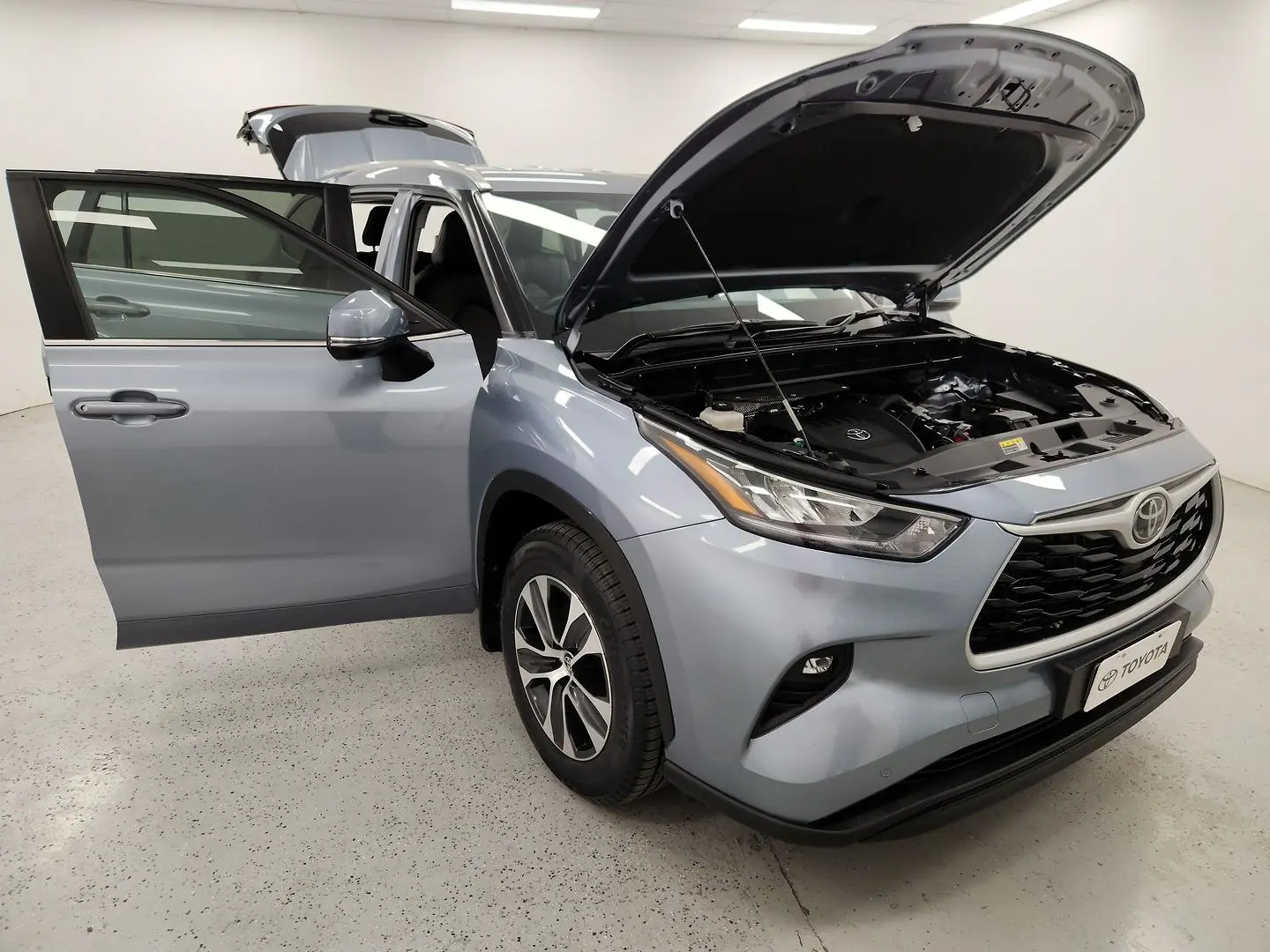 2023 Toyota Kluger Gallery Image 8