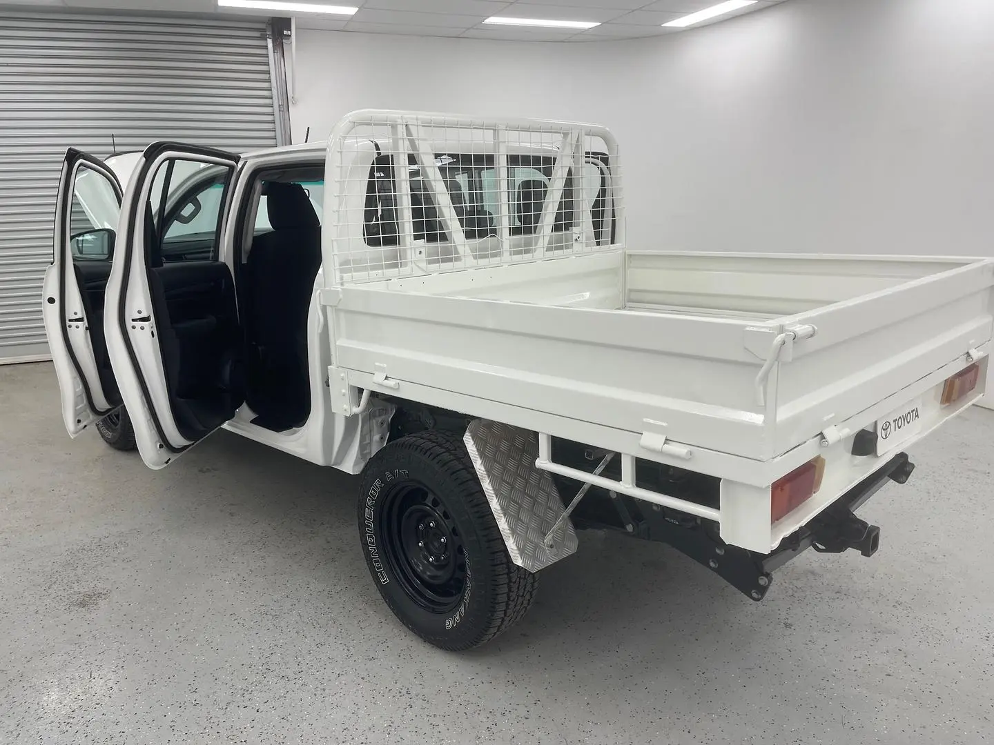2021 Toyota Hilux Gallery Image 10