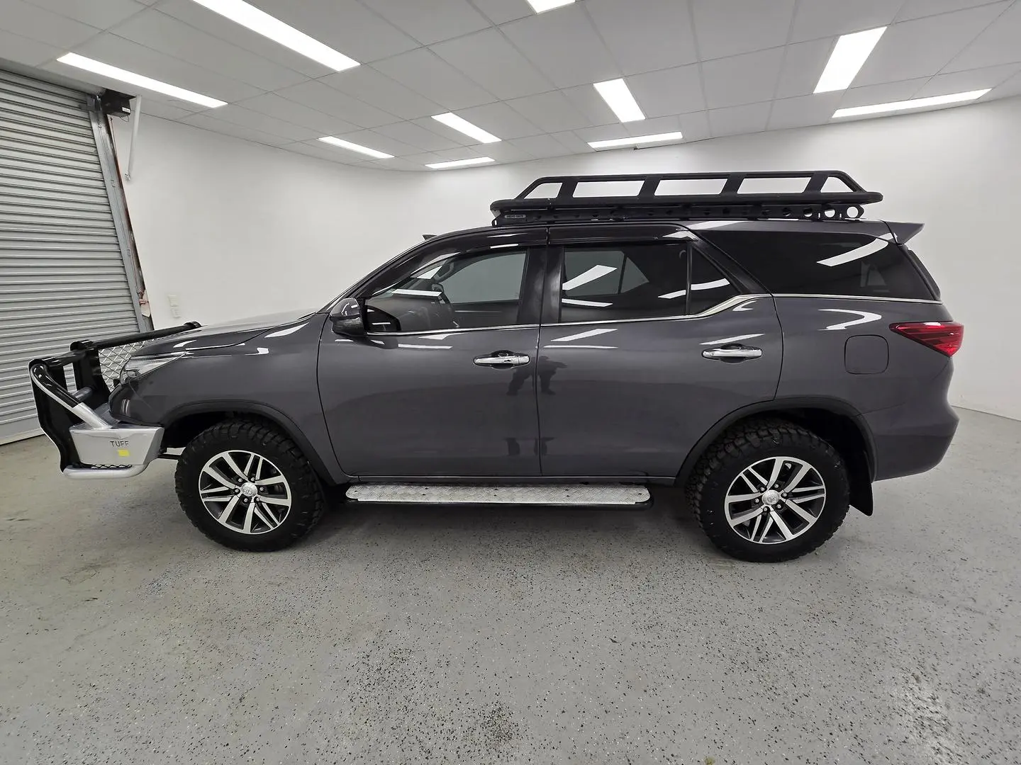 2019 Toyota Fortuner Gallery Image 6