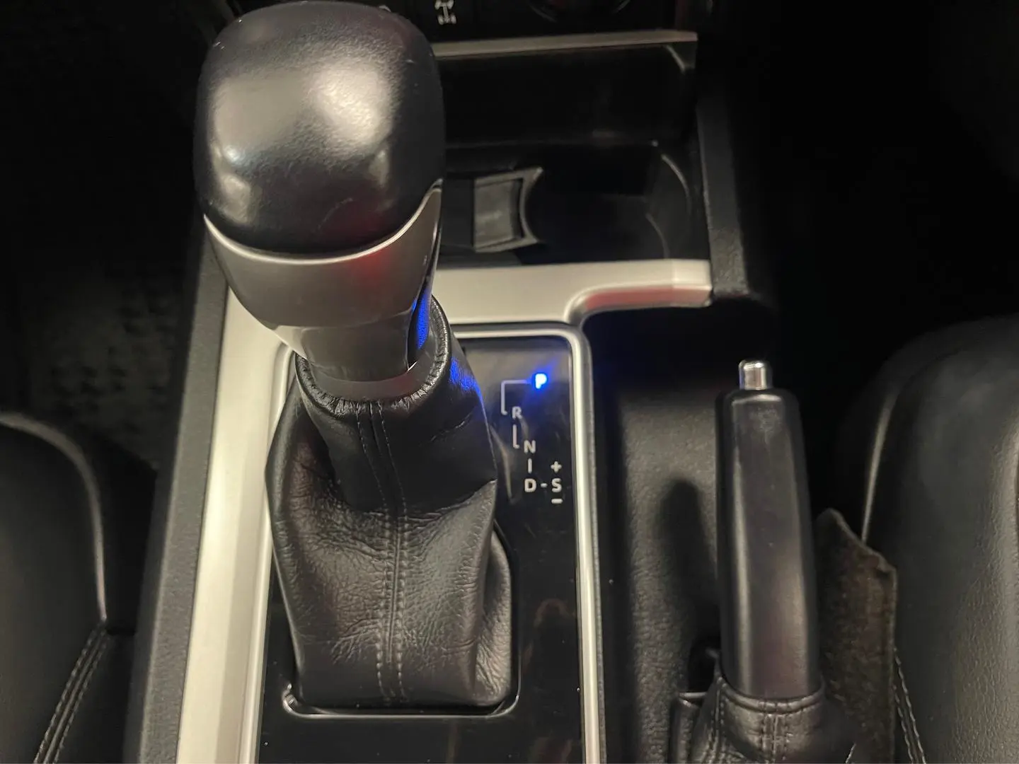 2021 Toyota Landcruiser Prado Gallery Image 26