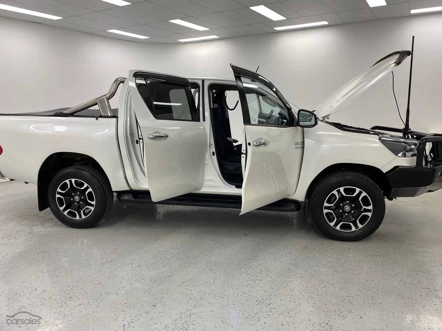 2020 Toyota Hilux Image 10