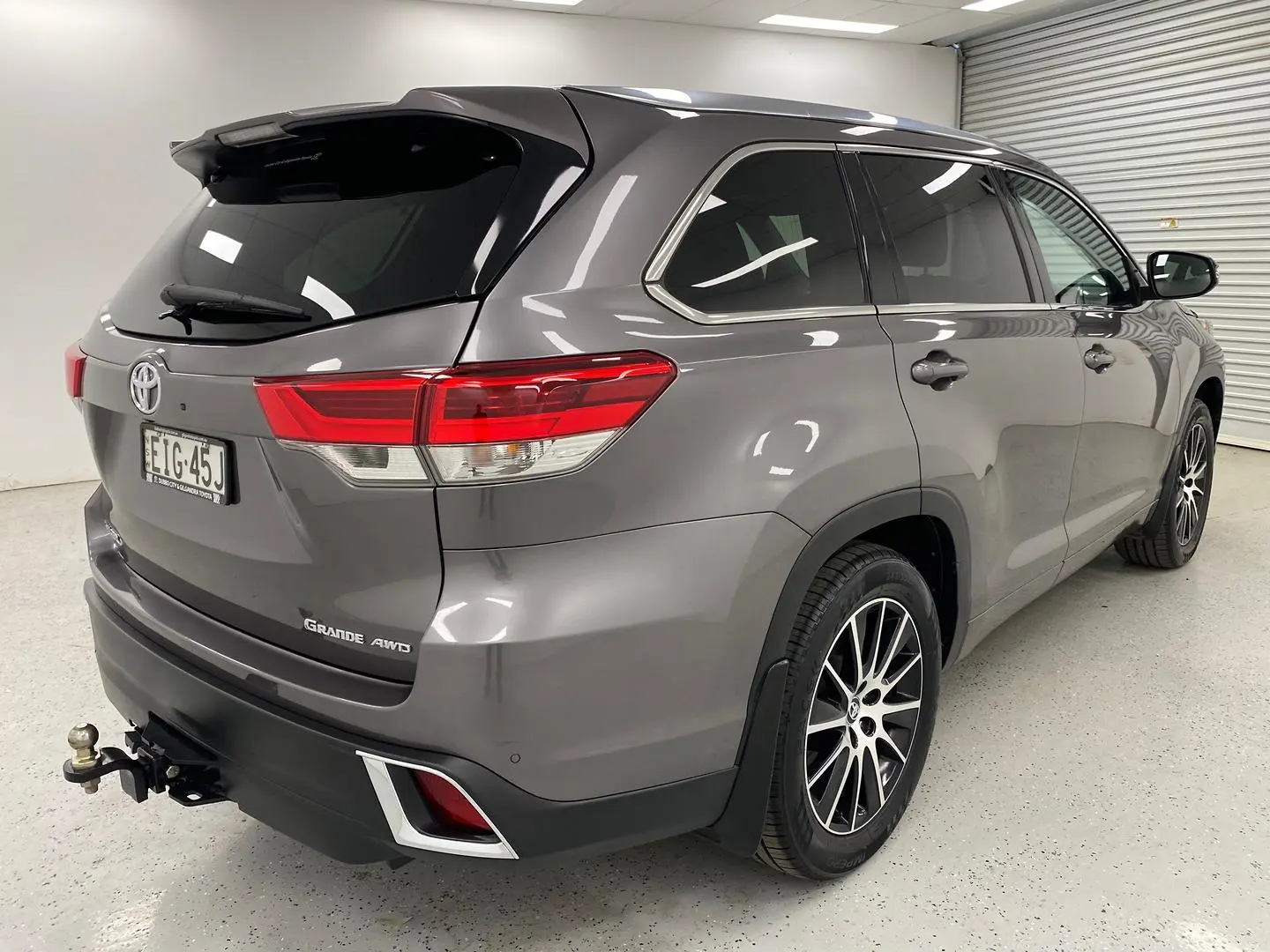 2019 Toyota Kluger Gallery Image 3