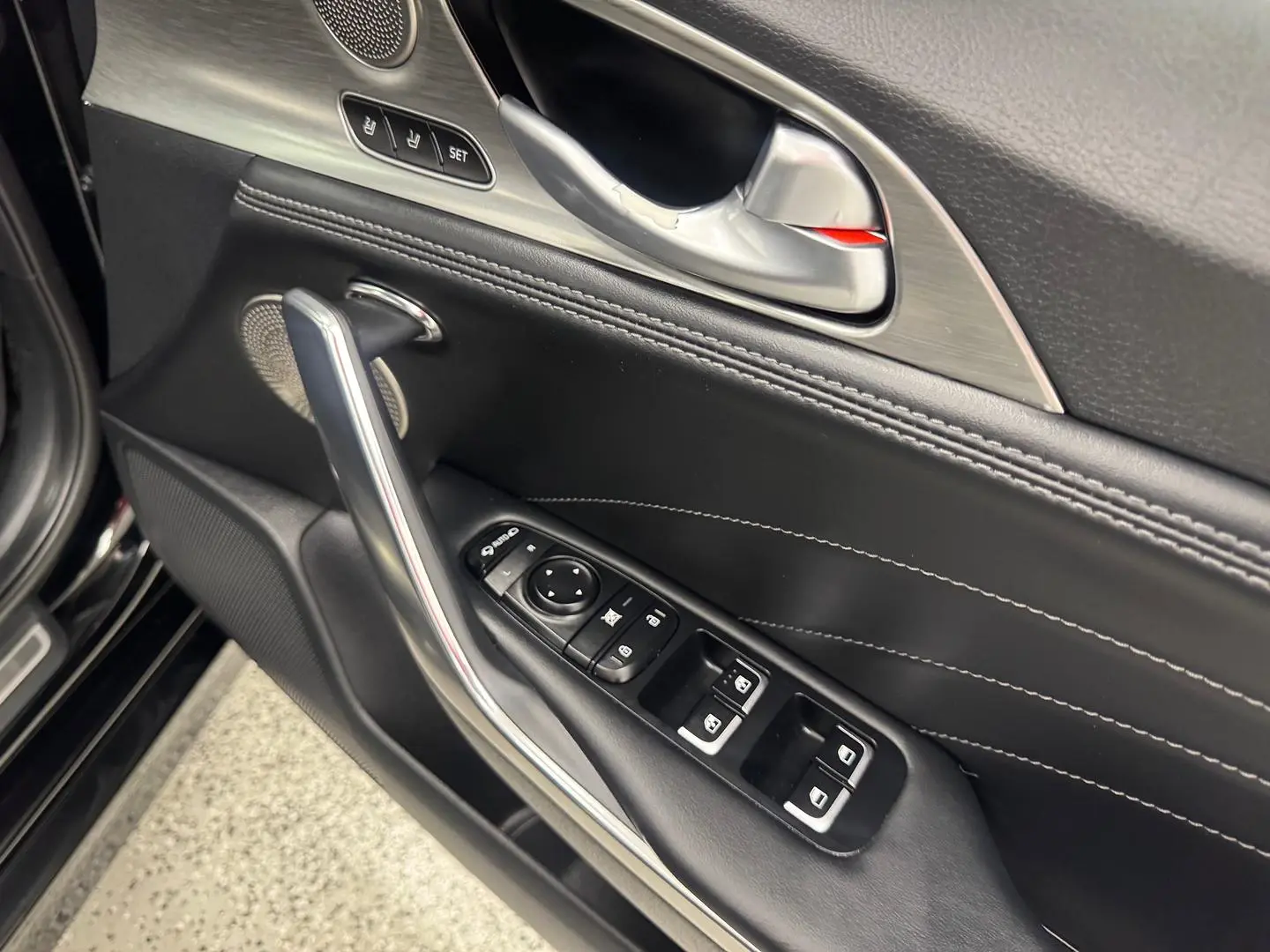 2022 Kia Stinger Gallery Image 16