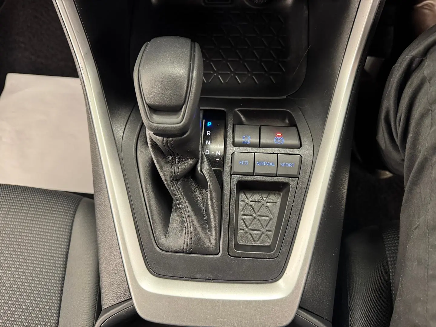 2021 Toyota RAV4 Gallery Image 23