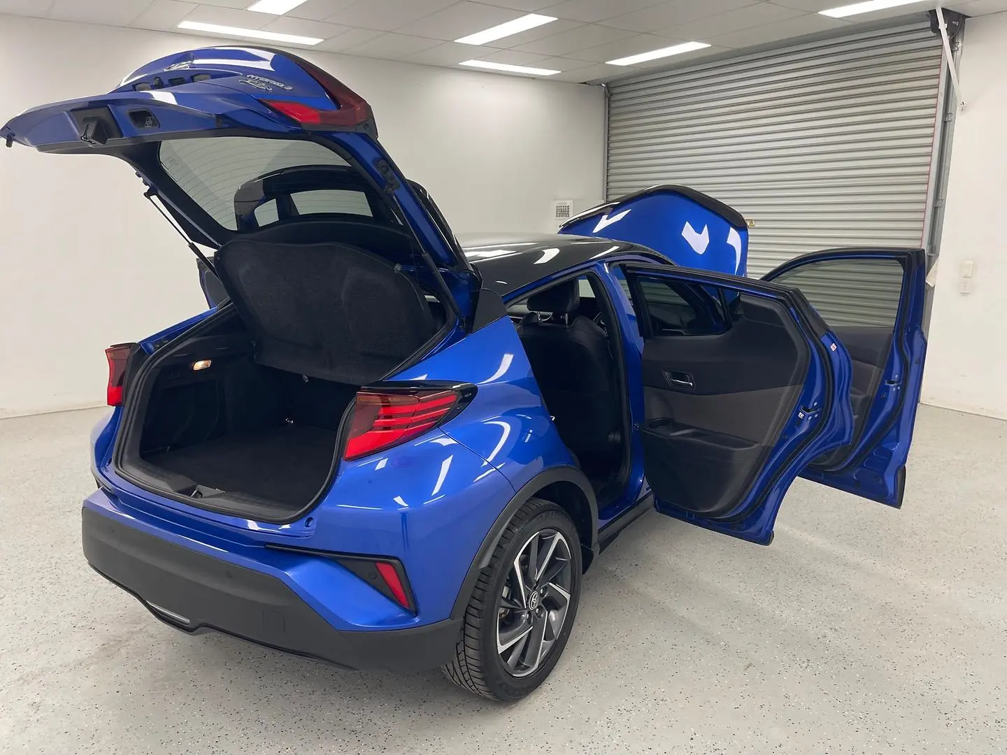 2021 Toyota C-HR Gallery Image 10
