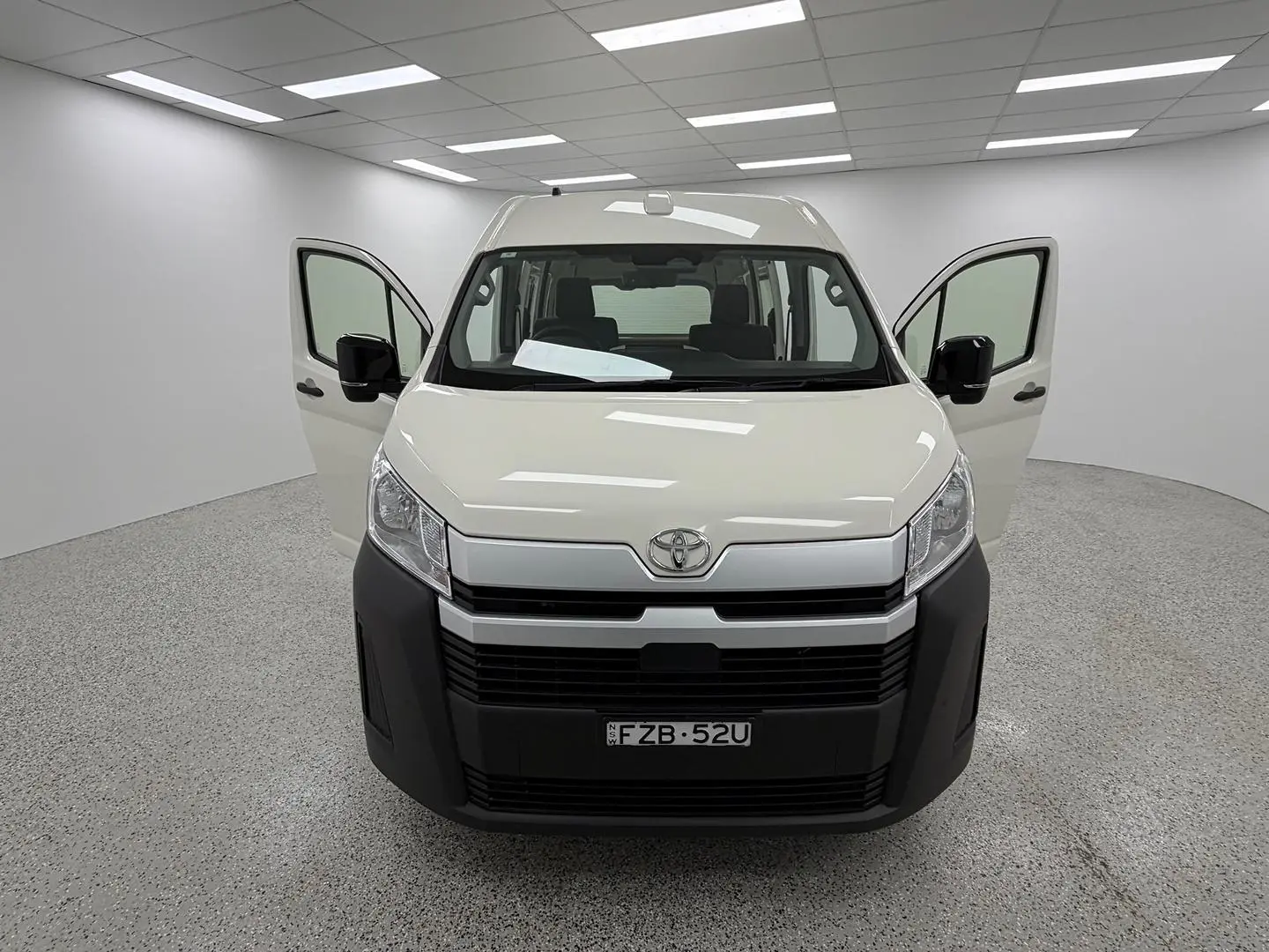 2025 Toyota Hiace Gallery Image 12