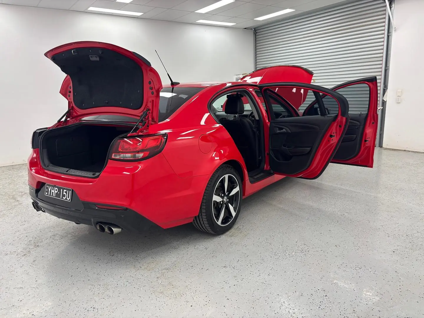 2016 Holden Commodore Gallery Image 10