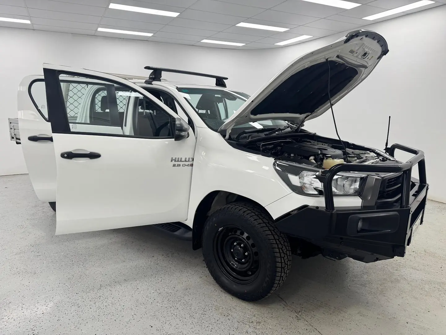 2022 Toyota Hilux Gallery Image 7