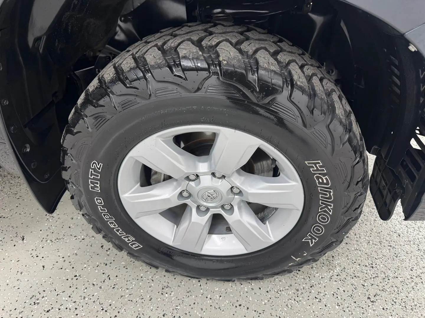 2016 Toyota Landcruiser Prado Gallery Image 15