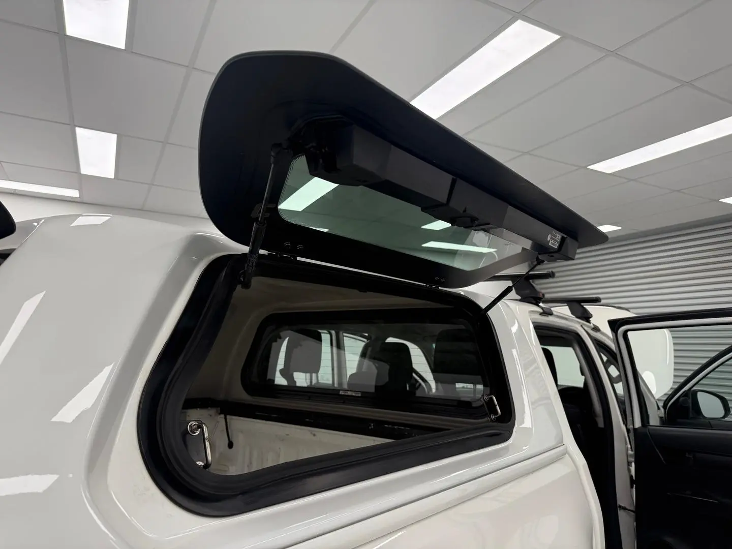 2021 Toyota Hilux Gallery Image 19