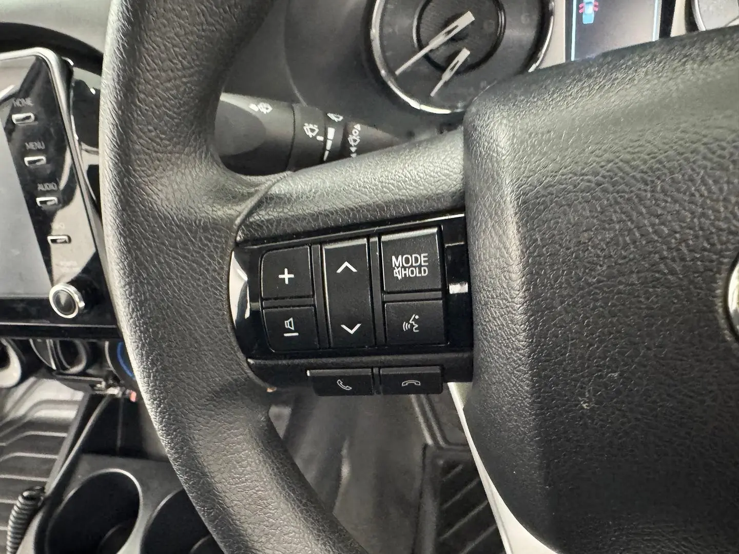 2023 Toyota Hilux Gallery Image 14
