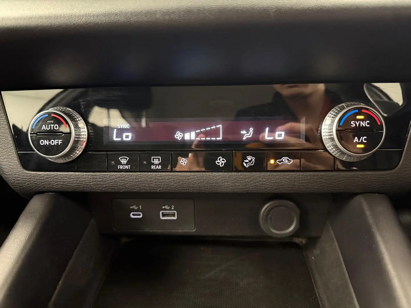 2022 Mitsubishi Outlander Gallery Image 34