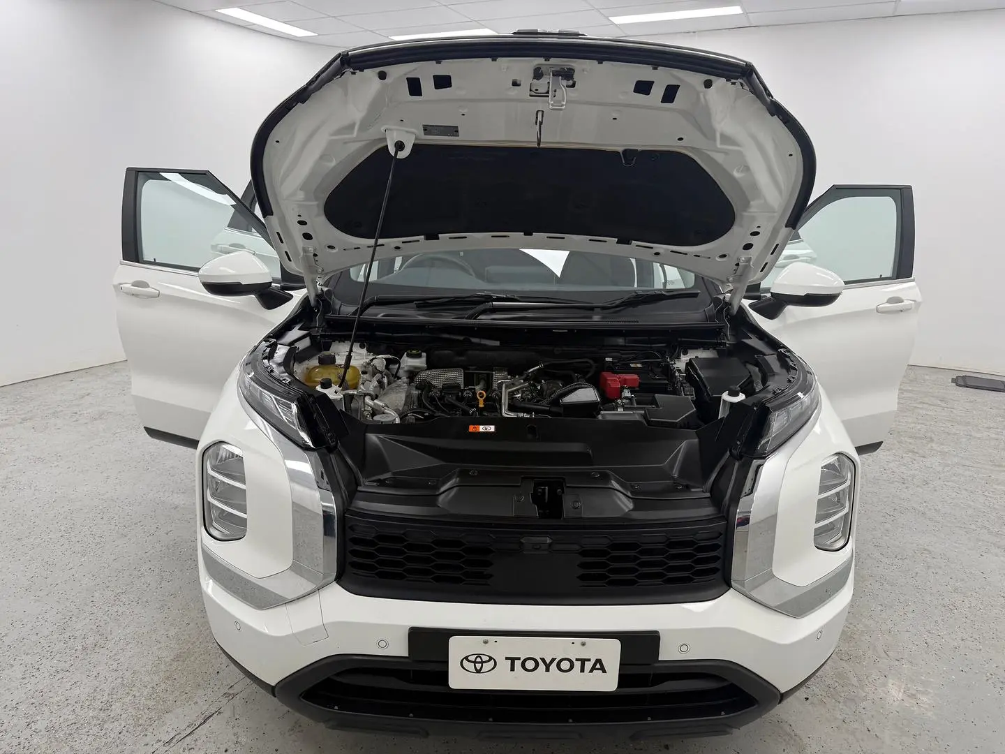 2022 Mitsubishi Outlander Gallery Image 23