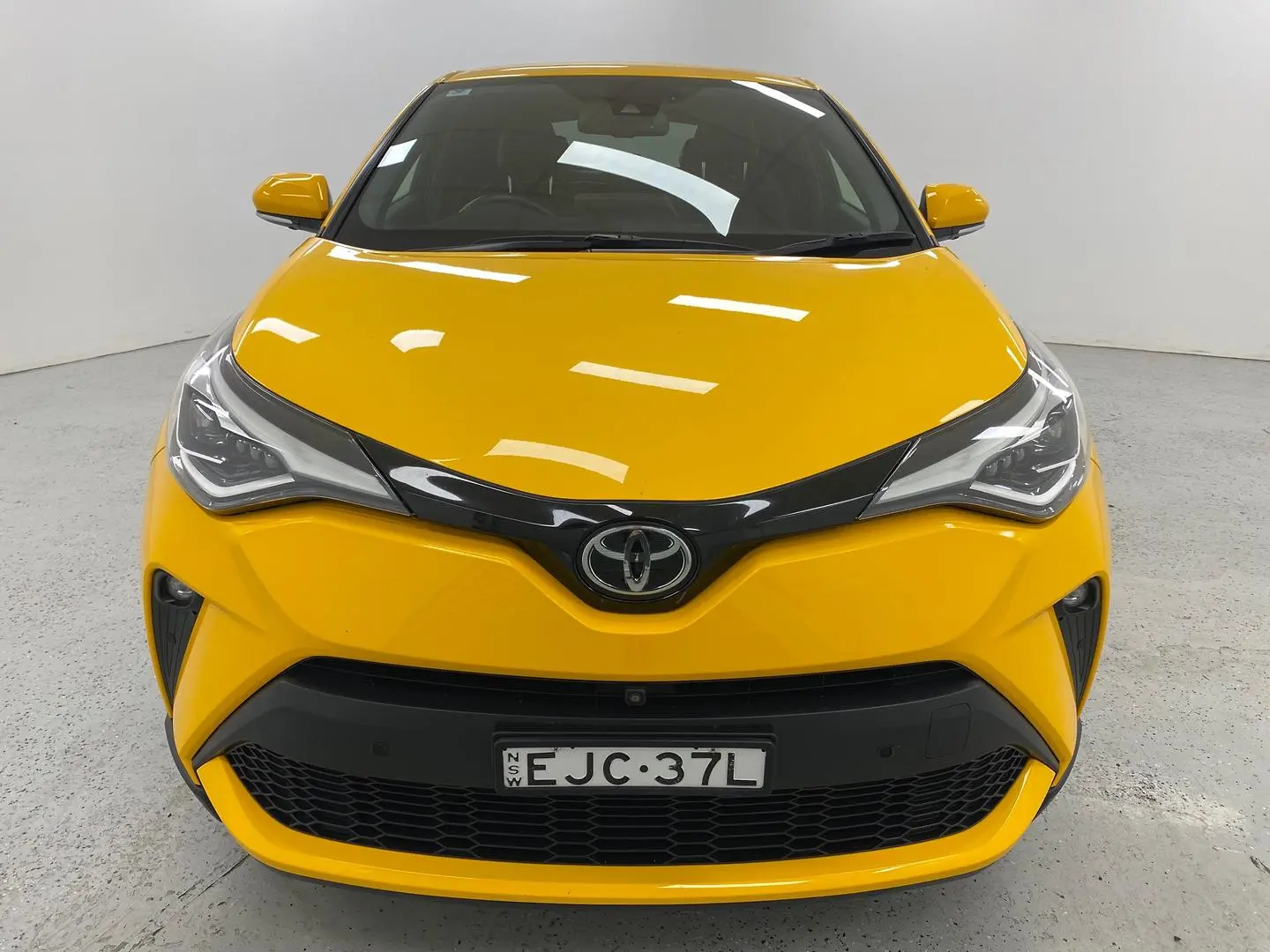 2019 Toyota C-HR Image 36