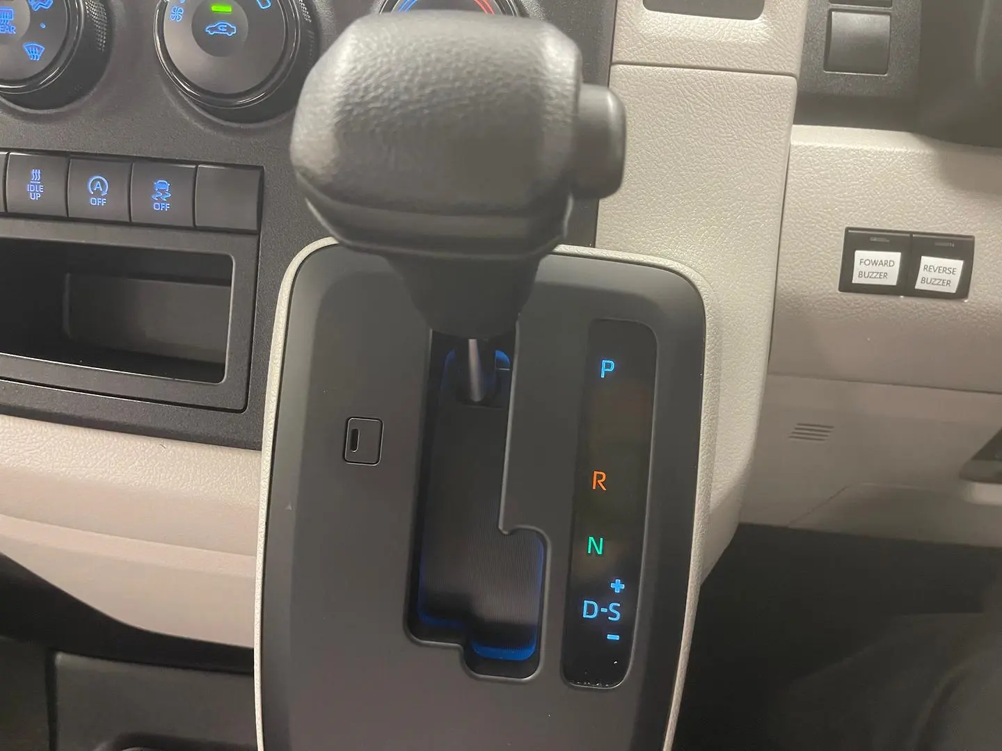 2020 Toyota Hiace Gallery Image 21