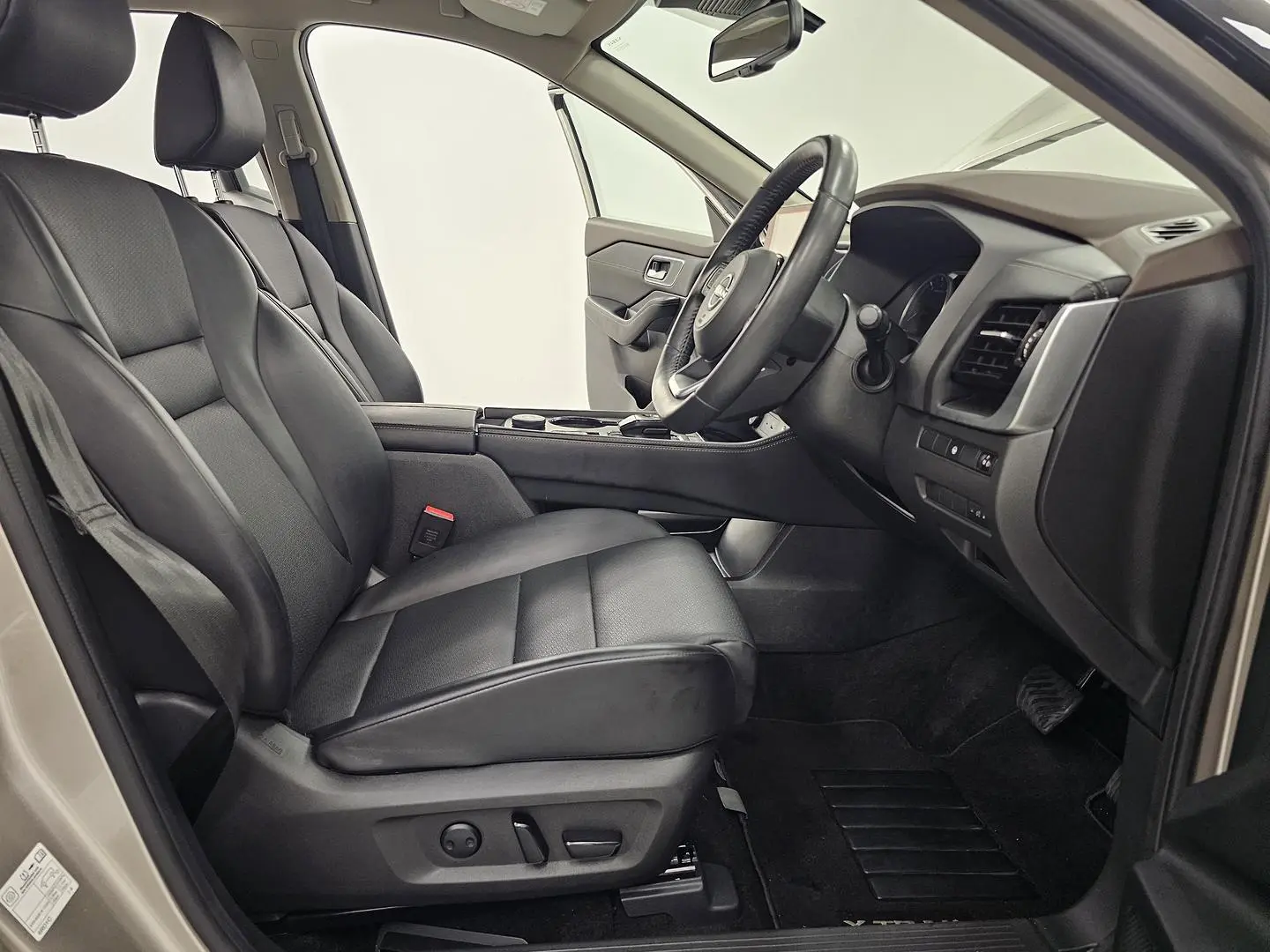 2023 Nissan X-TRAIL Gallery Image 22